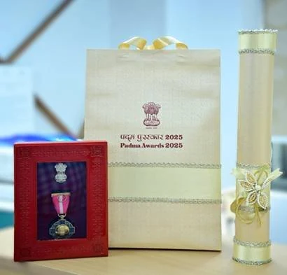 Ministry of Home Affairs Officials Present Padma Bhushan to Shri Ram Bahadur Rai
