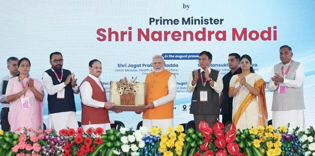 Prime Minister lays foundation stone of four Centres of Excellence at National Institute of Pharmaceutical Education and Research (NIPER) Ahmedabad, Hyderabad, Guwahati and Mohali